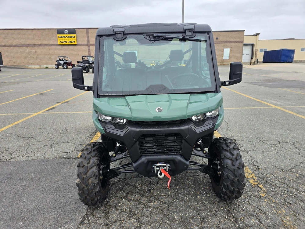 2026 Brp Defender Cab Hd10