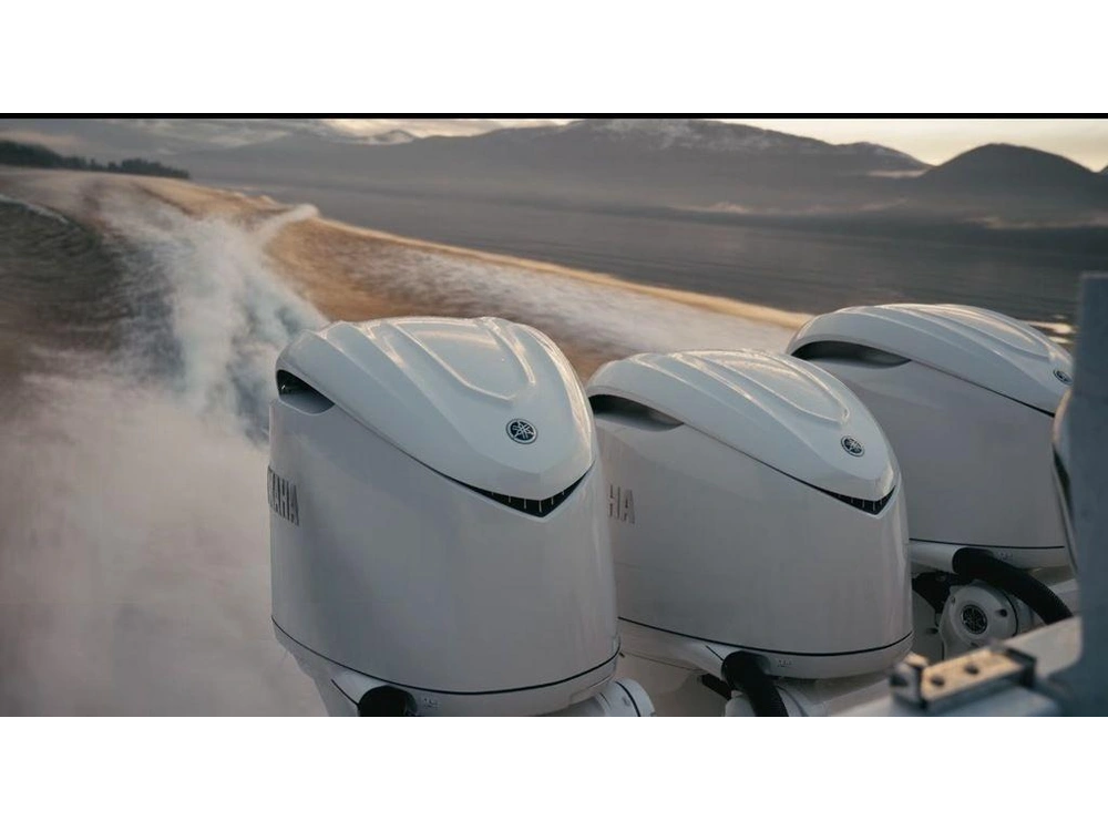 2026 Kingfisher 38 Gfx