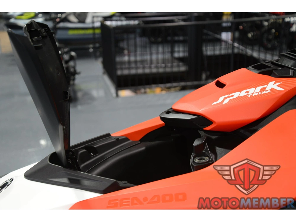 2025 Sea-doo Spark™ Trixx For 1 Rotax® 900 Ace™ - 90 Ibr