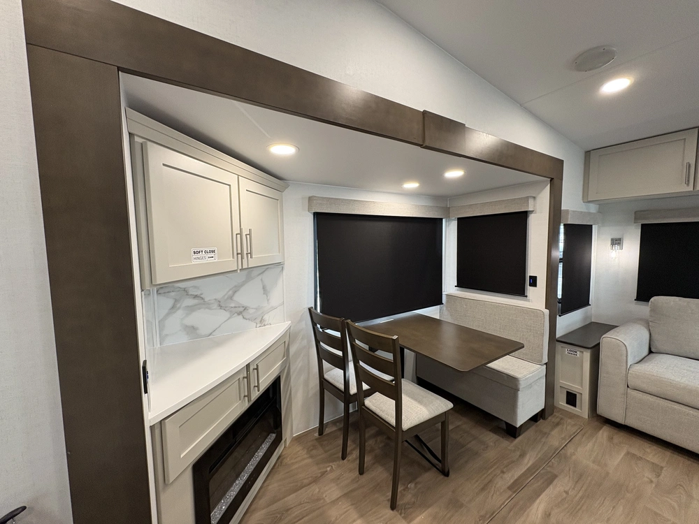 2027 Alliance Rv Avenue 25rl