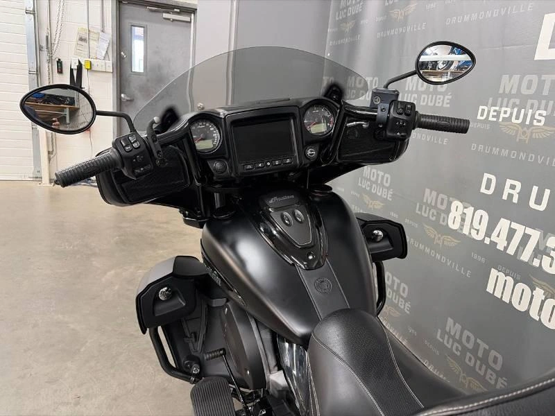 2022 Indian Motorcycle Roadmaster Dark Horse