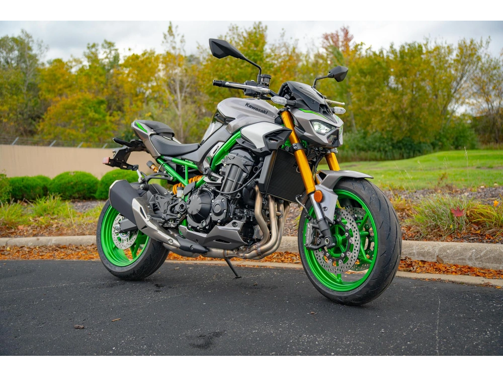 2025 Kawasaki Z900 Se Abs