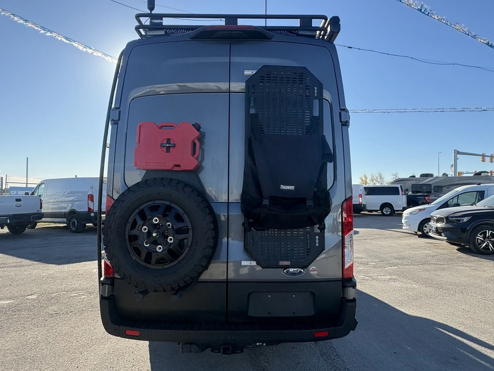 2021 Ford Transit Pura Vida