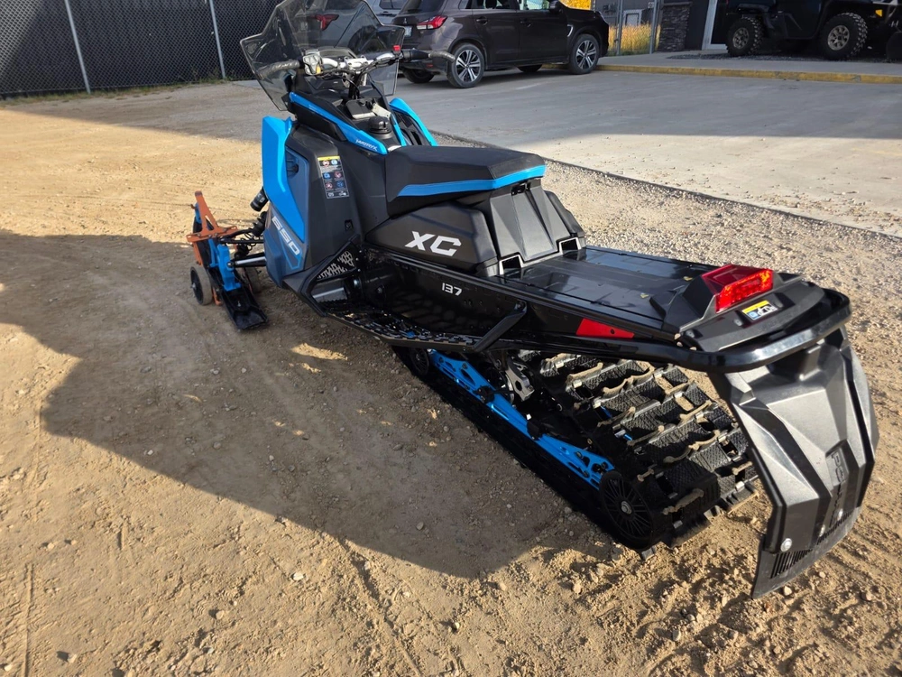 2024 Polaris 650 Indy Xc 137