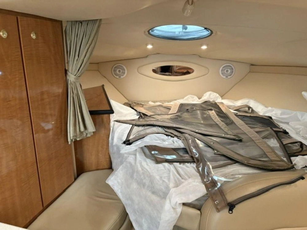 2003 Maxum Marine 330
