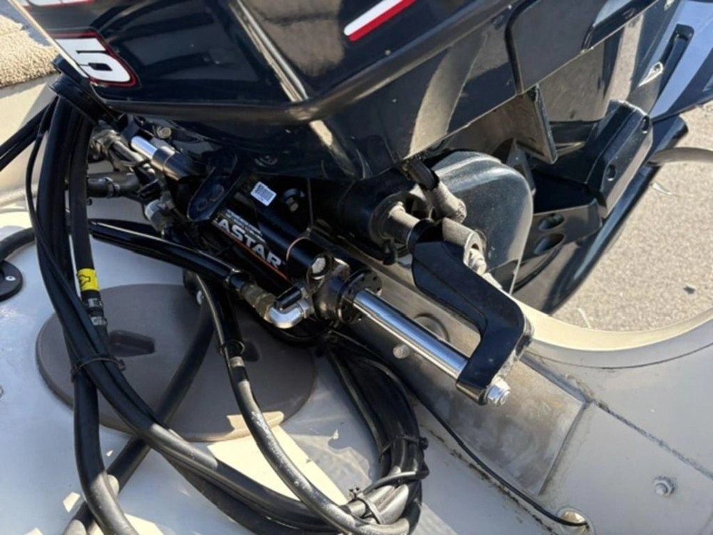 2008 Sylvan 1700 Explorer