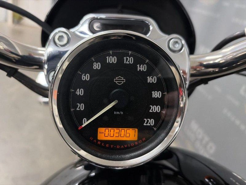 2015 Harley-davidson Xl1200c Sportster 1200 Custom