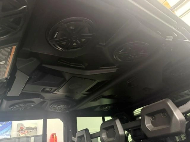 2026 Can-am Defender Max Limited Hd11