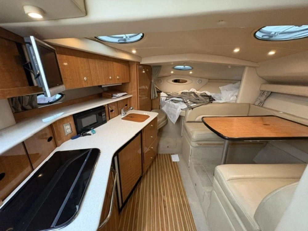 2003 Maxum Marine 330
