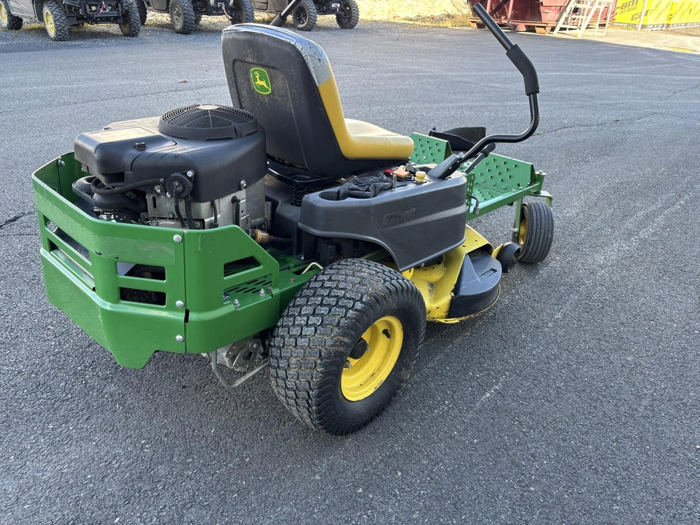 2013 John Deere Z235
