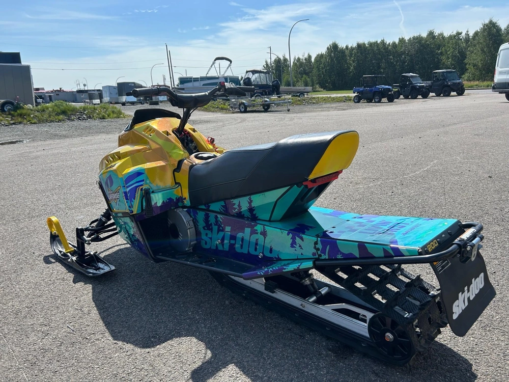Ski-doo Mini Z200 2025