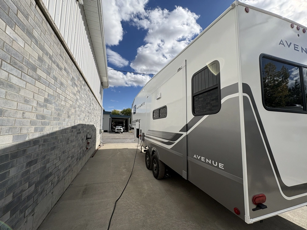 2027 Alliance Rv Avenue 25rl