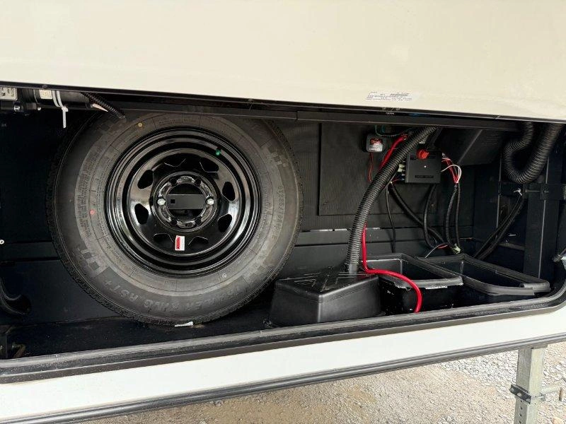 Keystone Rv Cougar 2400re 2025