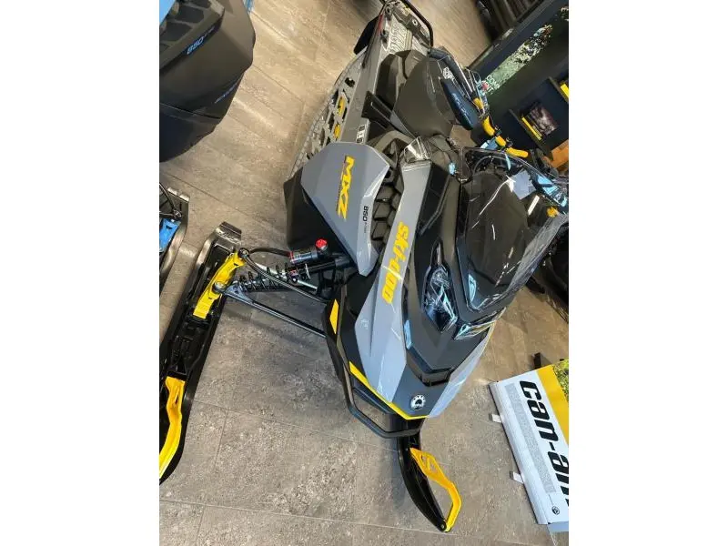 Ski-doo Mxz Adr W/ Blizzard Pkg 137 850 E-tec Ice Ripper Xt 1.25'' E.s. 2026