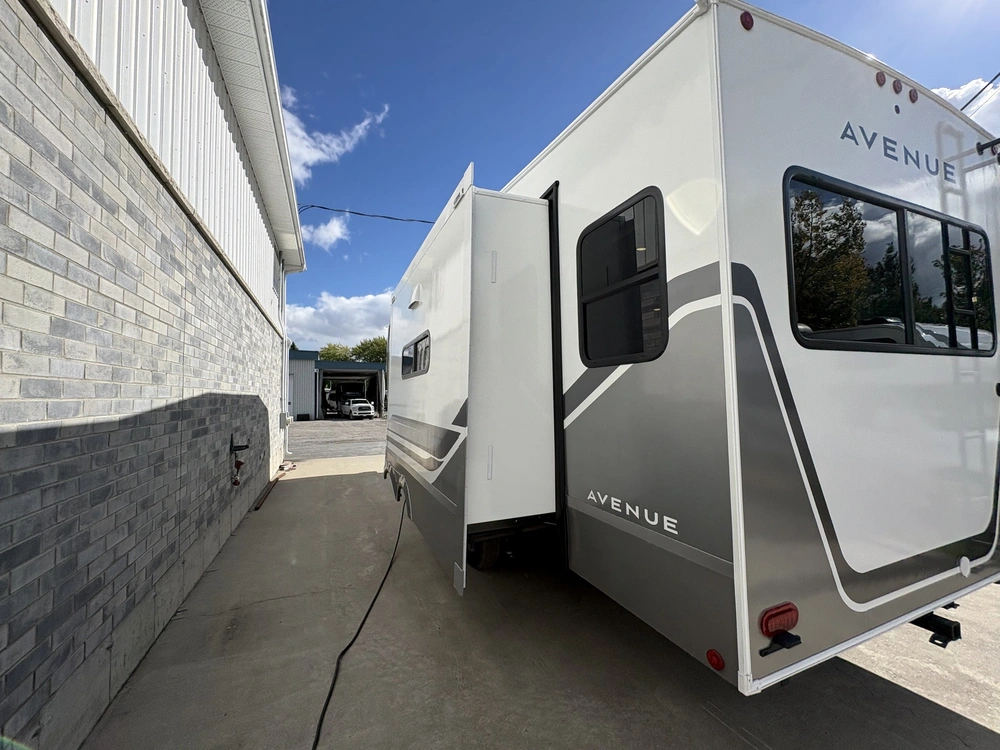 2027 Alliance Rv Avenue 25rl