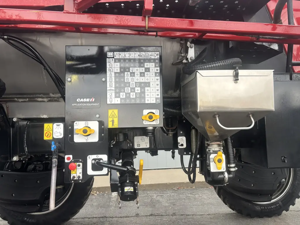 2023 Case IH Patriot 4350