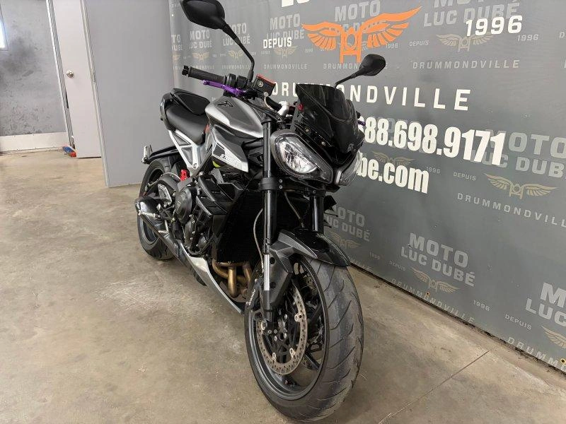 2024 Triumph Street Triple 765 R