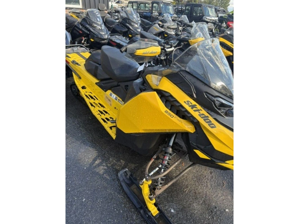 2023 Ski-doo Renegade® X® 850 E-tec Ripsaw 1.25_10.25 In. / Yellow