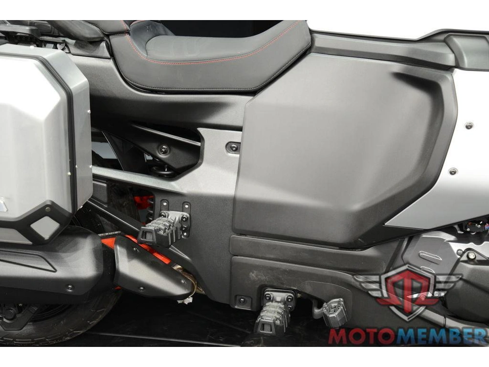 2025 Can-am Canyon Xt