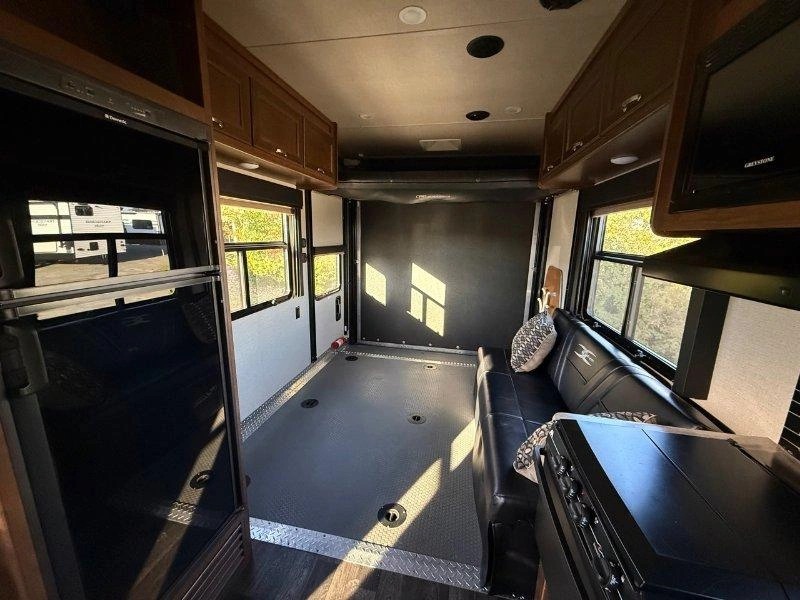 Keystone Rv Impact Vapor Lite 26v 2016