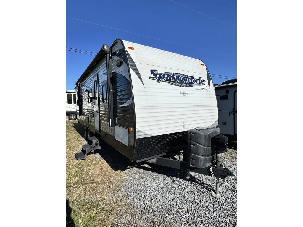 Keystone RV SPRINGDA... Keystone RV SPRINGDA...