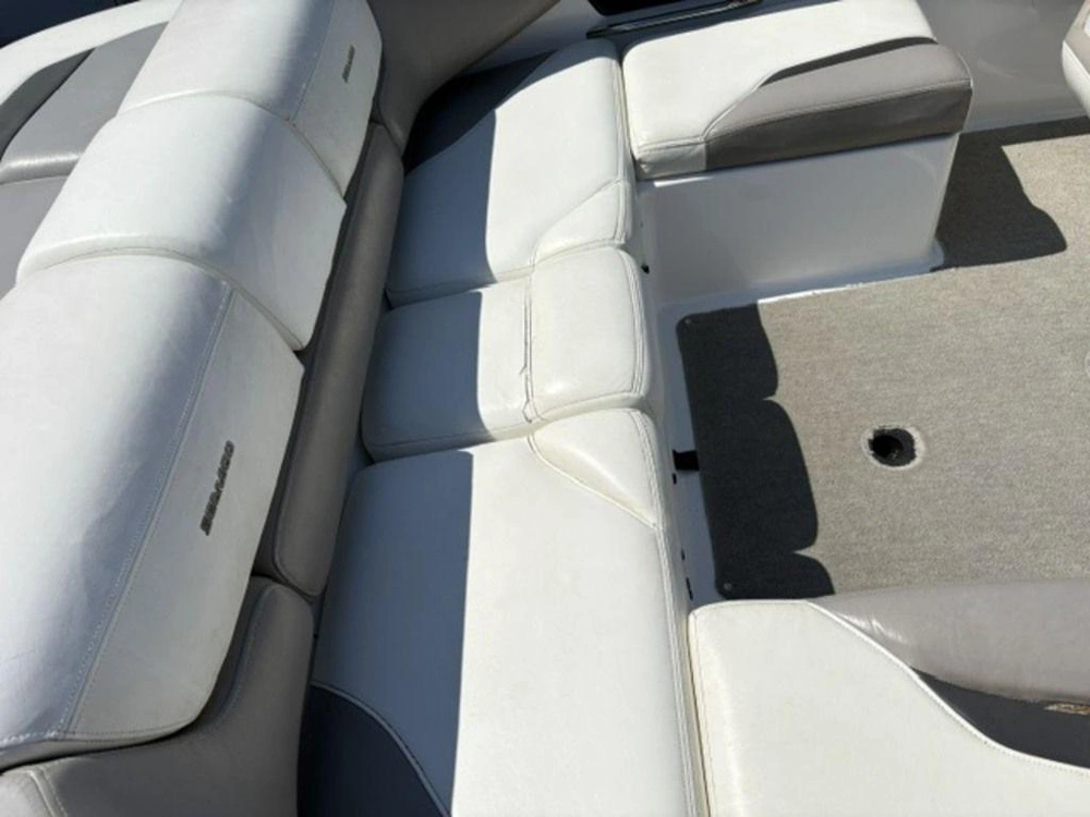 2010 Sea-doo 230 Challenger