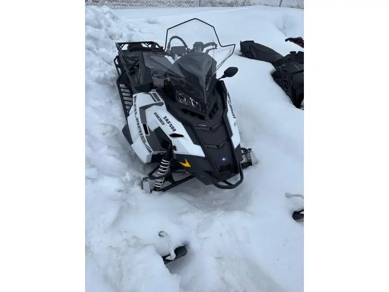 2018 Polaris 800 TITAN SP 155 ES 800 SP 155