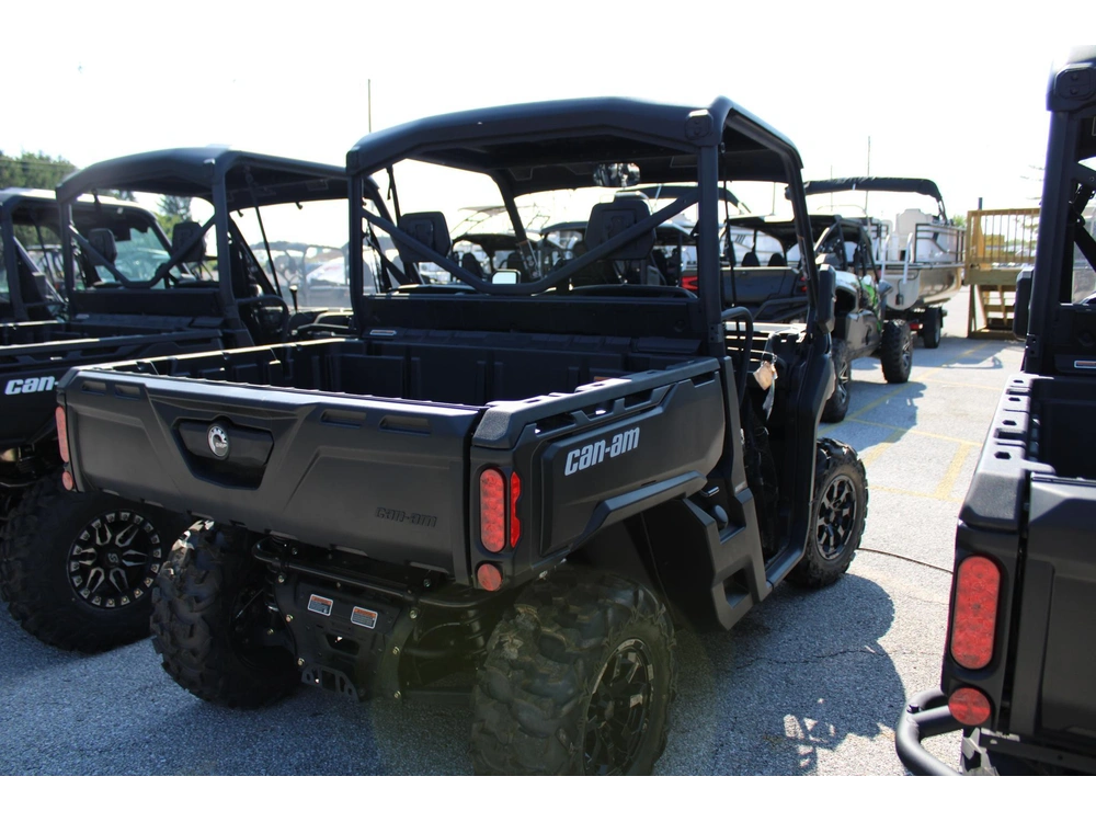 2025 Can-am Defender Dps Hd9