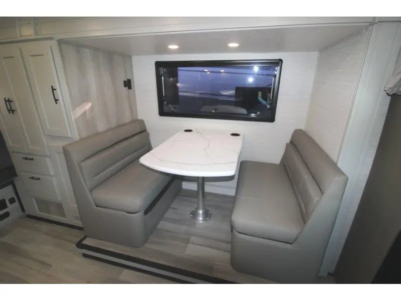 Dynamax Isata 3 24FW 2027