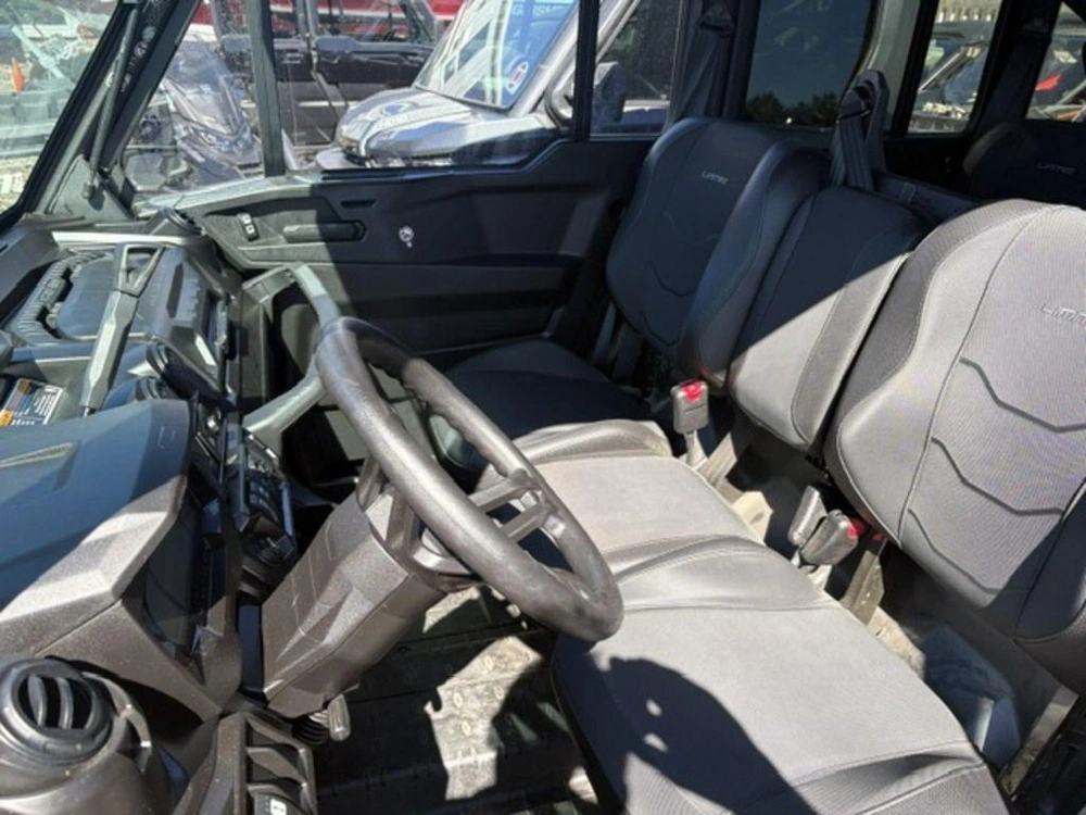 2025 Can-am Defender Max Limited Hd10