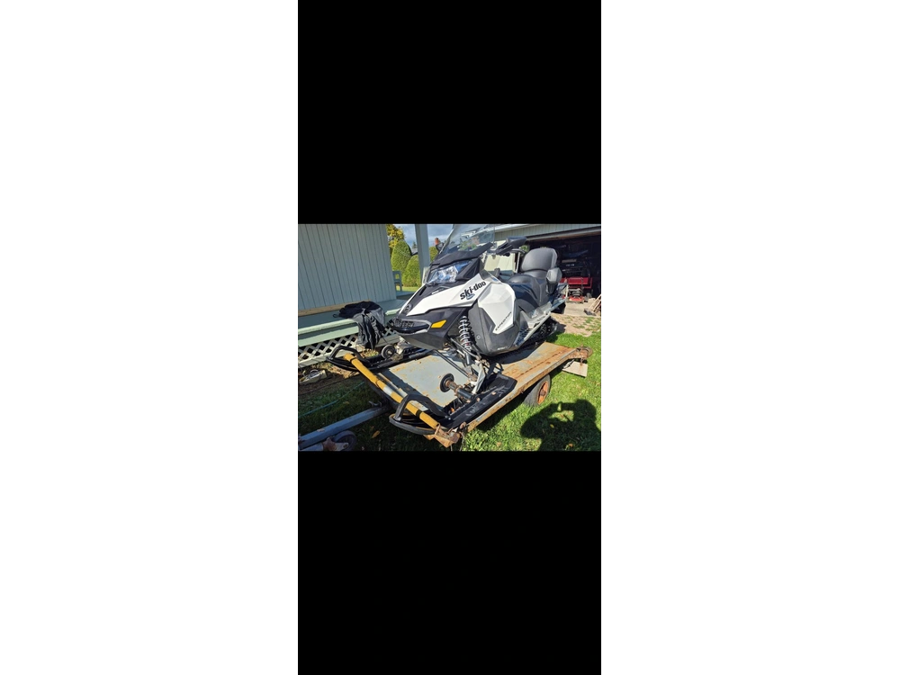 Ski-doo Expedition Sport 900 Ace 2017