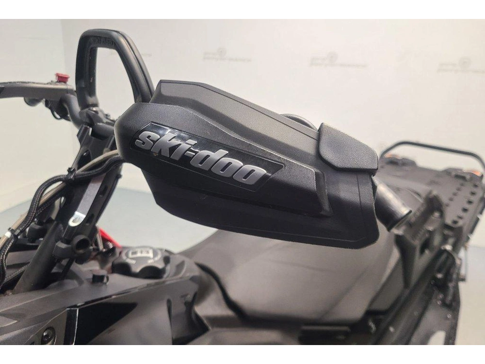 Bombardier 850 Expedition Xtrem 2022