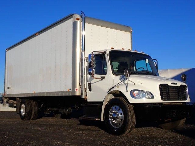 2016 Freightliner M2106