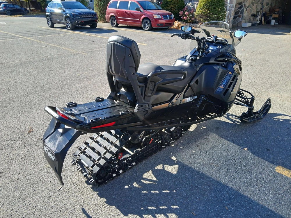 Ski-doo Renegade Adrenaline Turbo R 2024