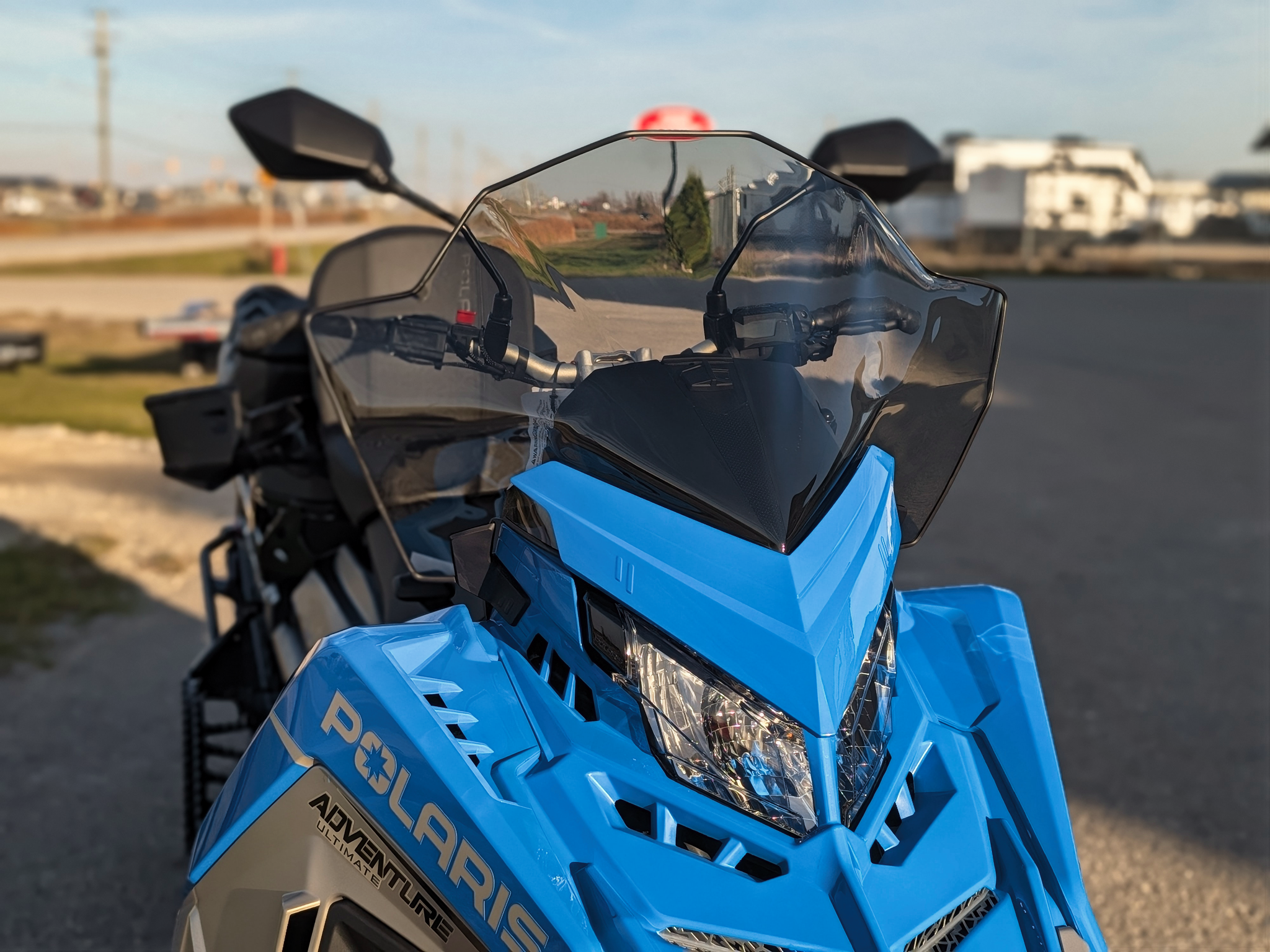 2027 Polaris 850 Titan Adventure Ultimate 155 1.5" // Velocity Blue