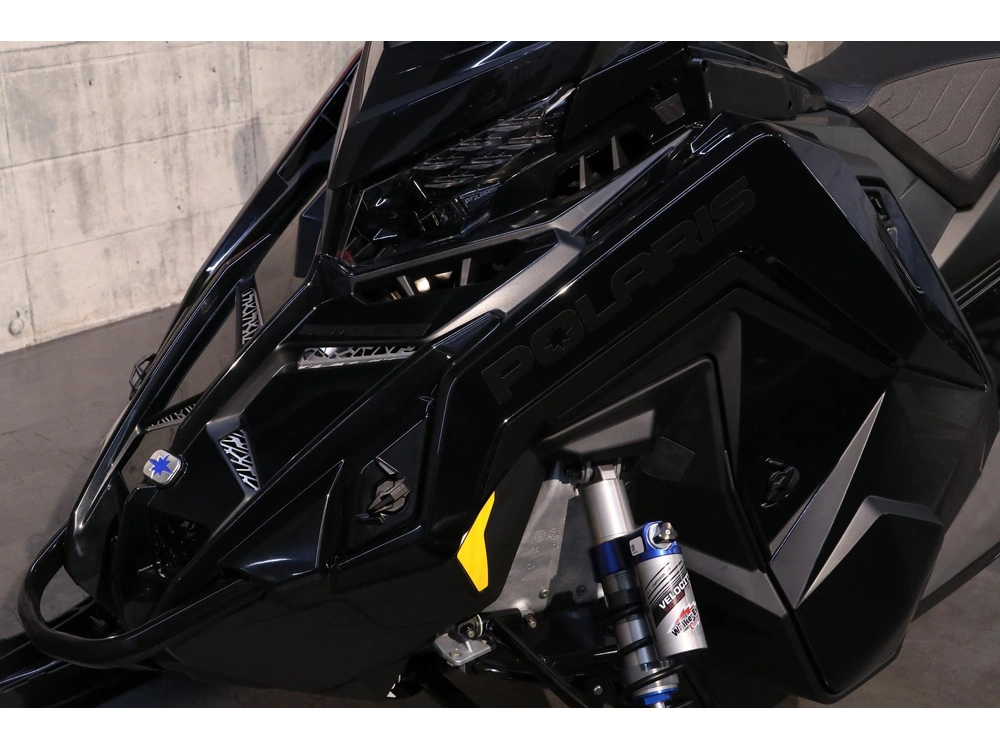 2027 Polaris Boost Switchback Assault 146 Race Ifs Snowcheck (exclusif)