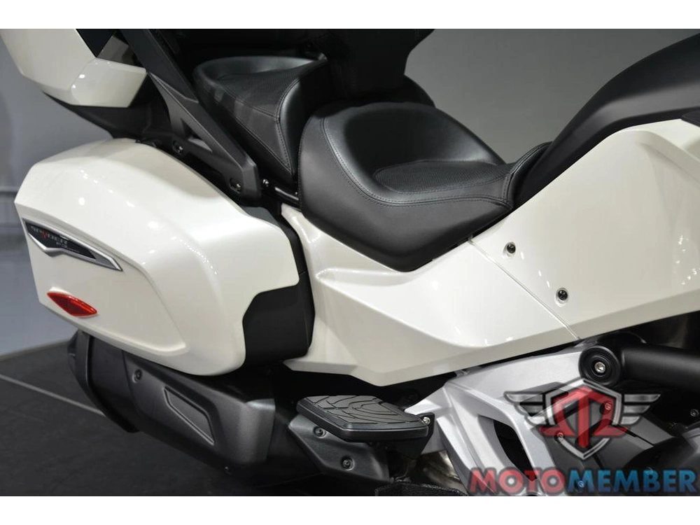 2026 Can-am Spyder F3 Limited Platine