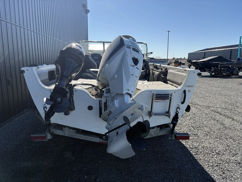 2017 Crestliner Sportfish 1850