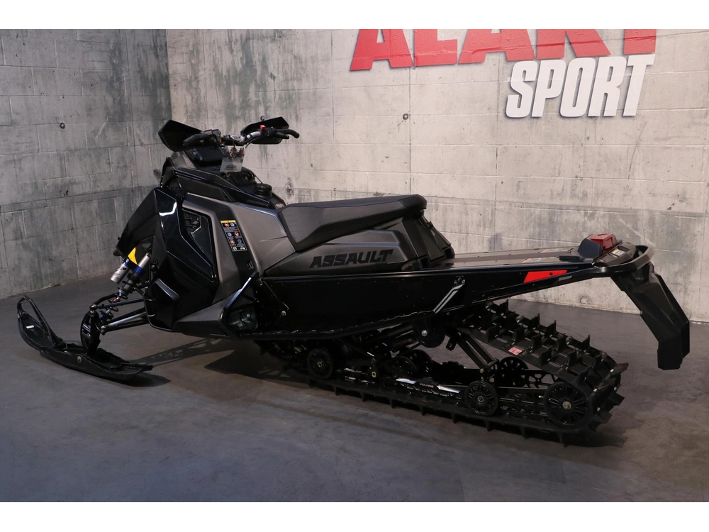 2027 Polaris Boost Switchback Assault 146 Race Ifs Snowcheck (exclusif)