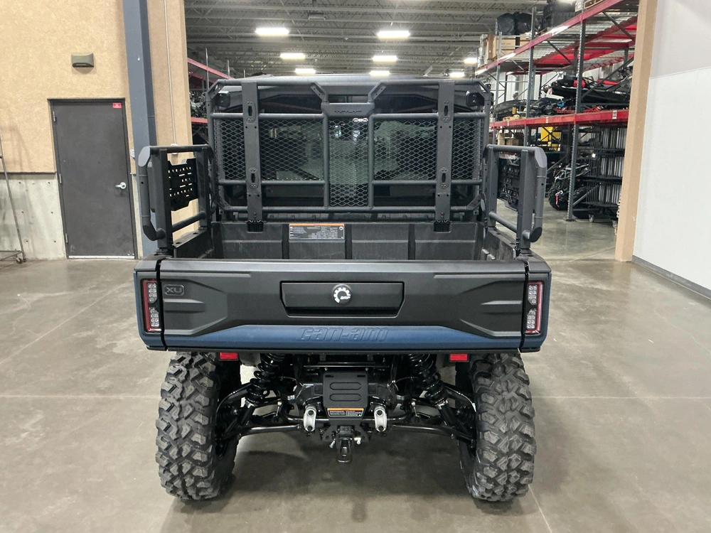 2027 Can-am Defender Xu Ltd Hd11