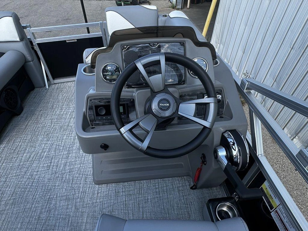 2026 Tahoe Pontoons Sport Cruise 15 Ft