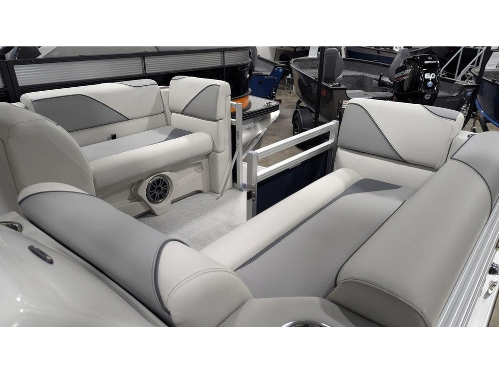 2026 Tahoe Pontoons Sport Cruise 17 Ft
