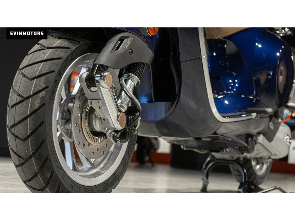 2027 Vespa Primavera 150