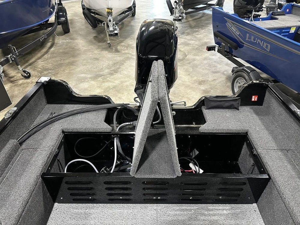 2026 Lund Boat Co 1650 Angler Sport
