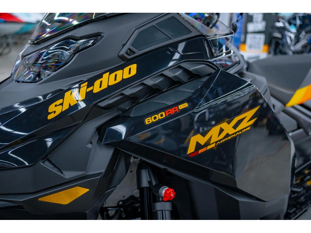 2027 Ski-doo Mxz Adrenaline Blizzard 600rr