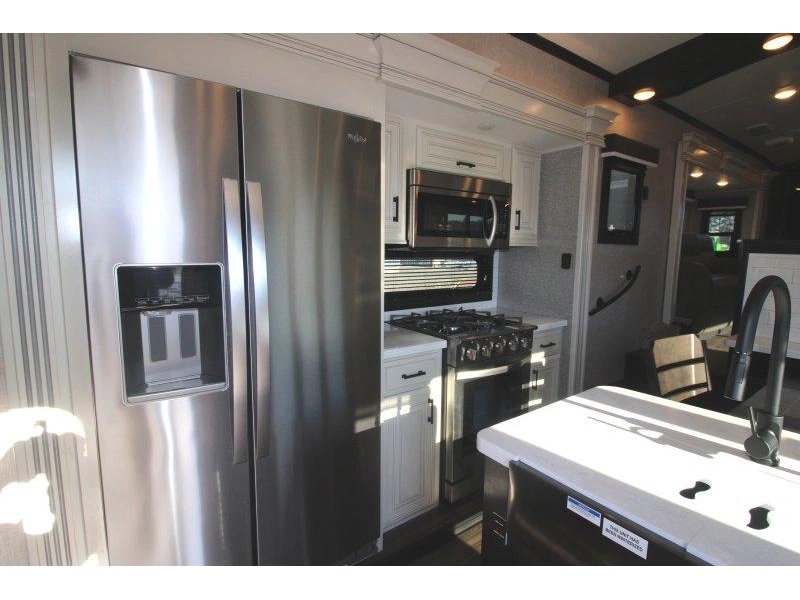 2023 Jayco Pinnacle 38flgs