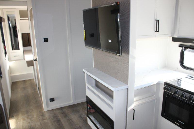 2027 Grand Design Momentum 30MAV