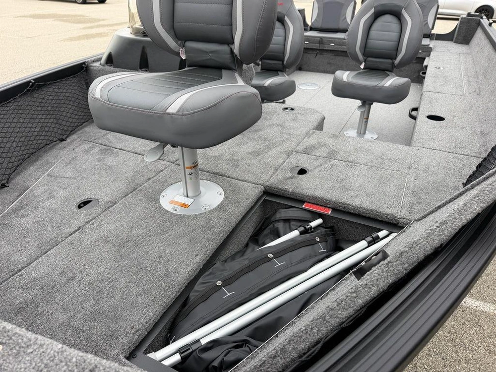 2027 Alumacraft Voyageur 175 Side Console