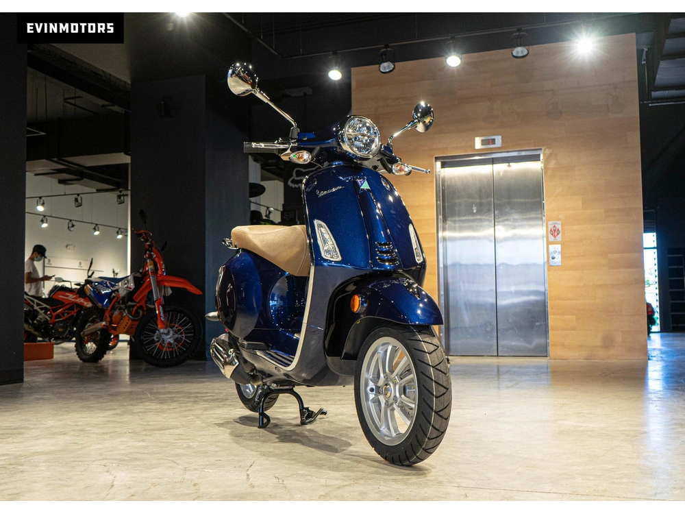 2027 Vespa Primavera 150