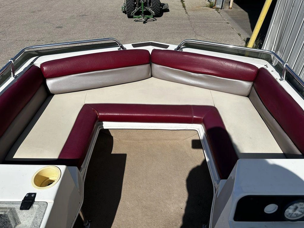 1995 Hurricane Sundeck 176